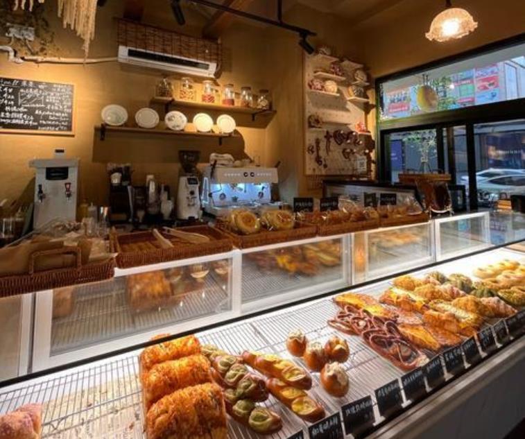 80平重慶法式烘焙店裝修效果圖，裝出復古浪漫風?